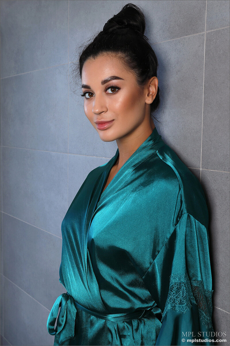Алина, 33